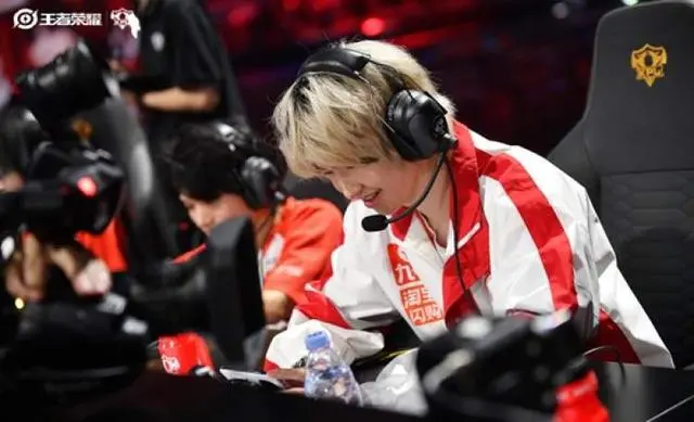 NBW, 三阶段以 NBW, 三阶段以