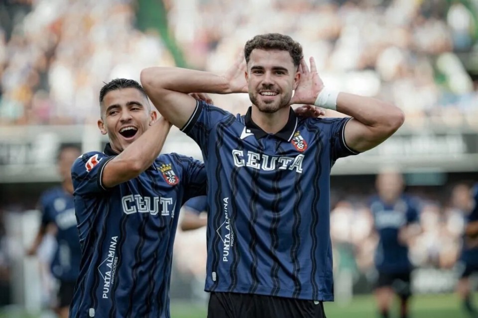 拉科鲁尼亚, JMAA, 主队两名替