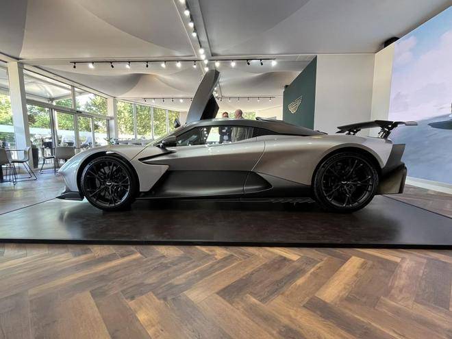 代的重要标, src