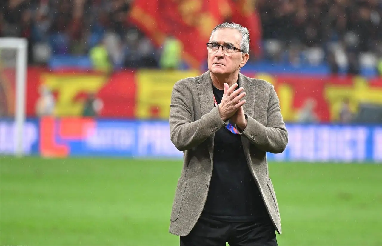 src, 年的执教生